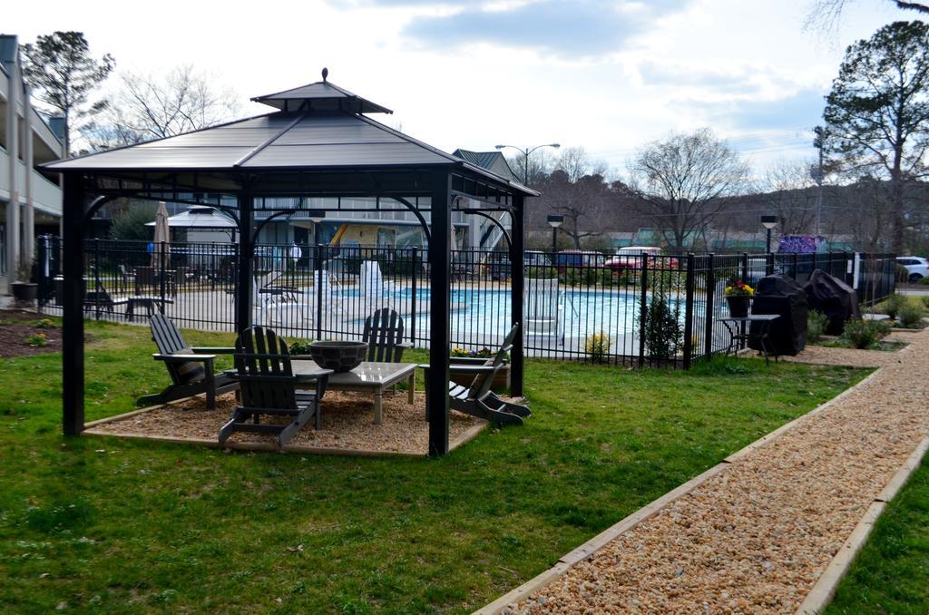 Chapel Hill University Inn Exterior foto